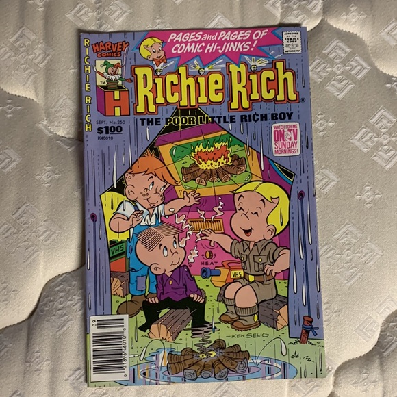 (2) RICHIE RICH comic books - Picture 2 of 4